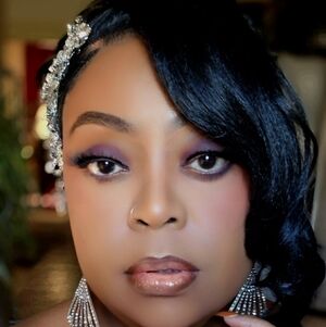 Meet your Posher, Yaya